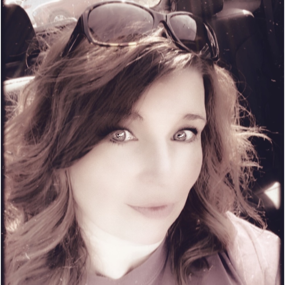 Meet your Posher, Wendi